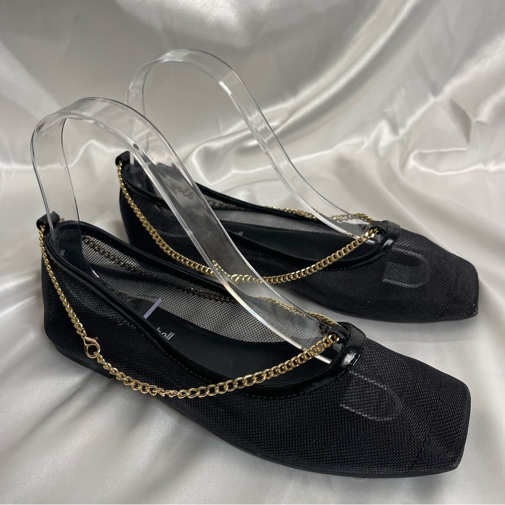 JEFFREY CAMPBELL GERALDINE BLACK MESH GOLD
CHAIN BALLET FLATS SIZE 6 - Picture 2 of 11